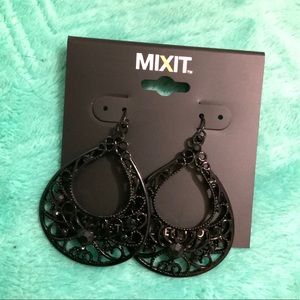 Black plated earrings